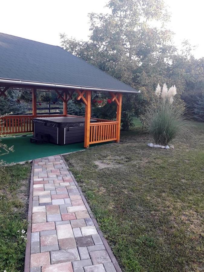 Hegyalja Vendeghaz Apartment Tolcsva Bagian luar foto